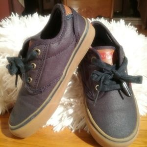 Levi's sneakers